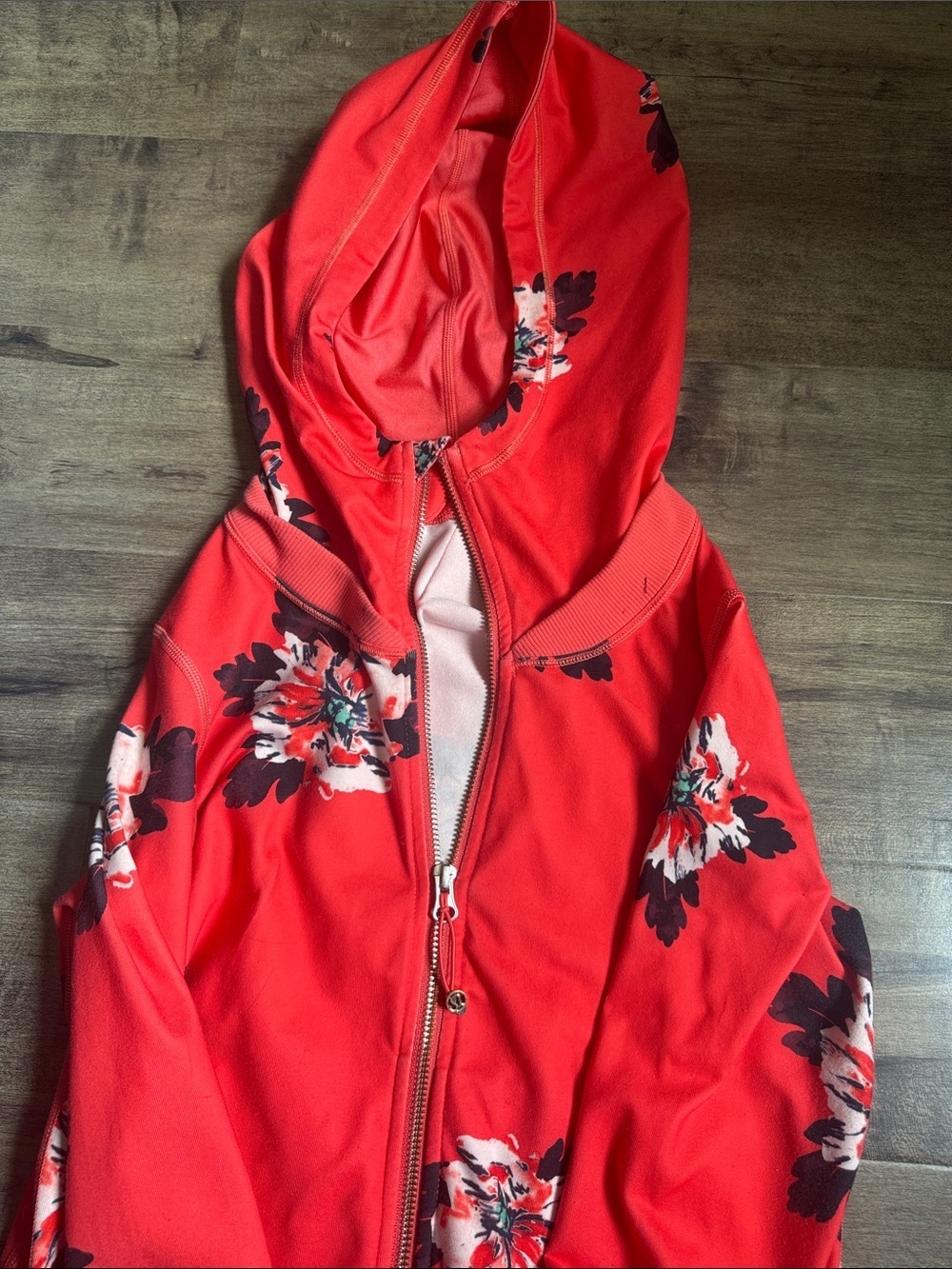 Lululemon Scuba Hoodie Red Floral Print Full Zip Sz 2 Discontinued - Picture 3 of 9
